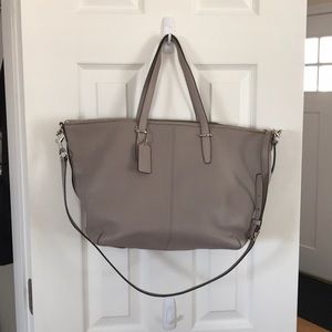 Coach pebbles leather handbag